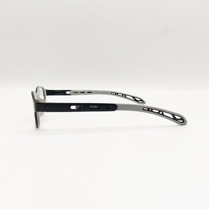 Black and White Silicon Glasses