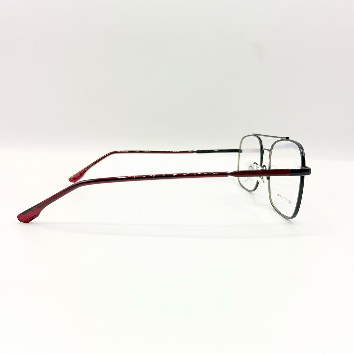 NINE 10 Sky Metal Glasses in Black Color